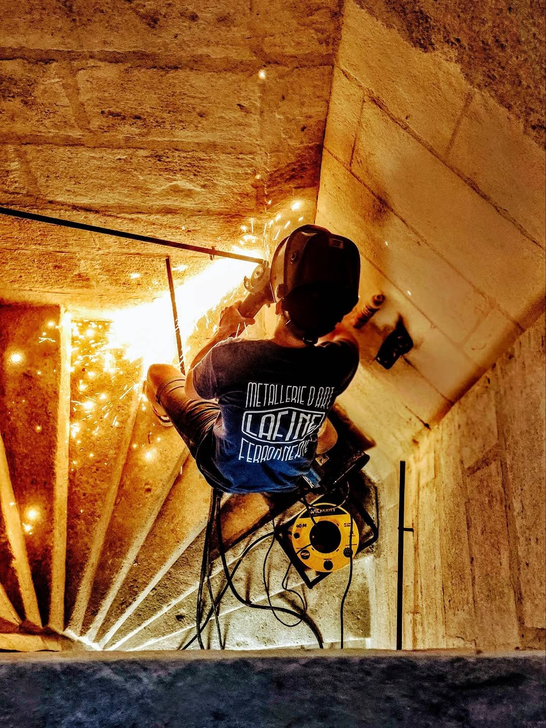 Photo by LaFine Métallerie on June 25, 2026. May be an image of sparkler, gas mask, fireworks and text.